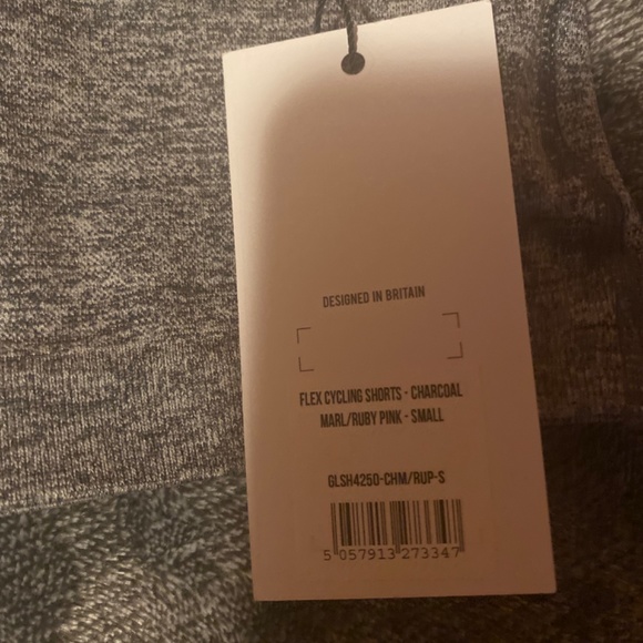 Gymshark Shorts - Picture 3 of 4